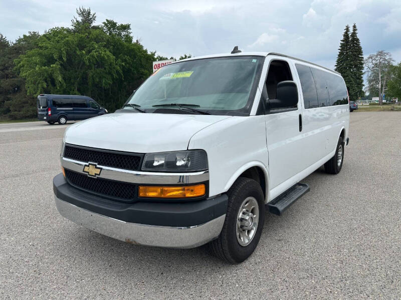 chevrolet express passenger 2019 1GAZGPFG2K1263645 image chevrolet express passenger 2019 1GAZGPFG2K1263645 image
